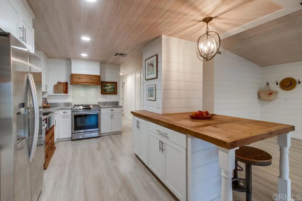 https://cdn.realtyfeed.com/cdn/127/306375286/b40494046e2911f01b62a67725115503.webp