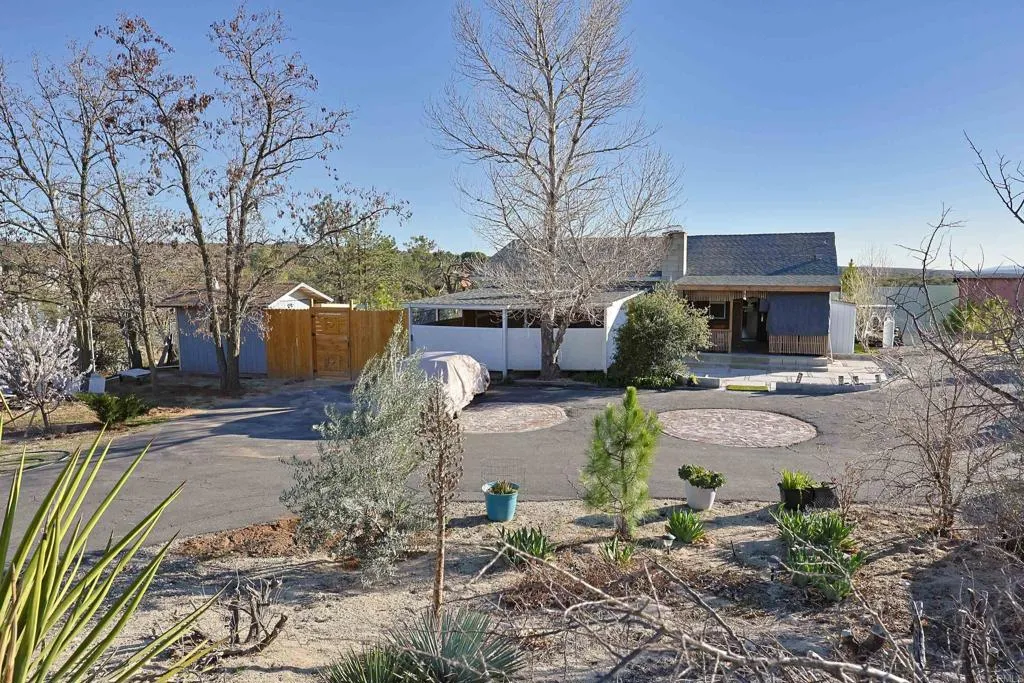 https://cdn.realtyfeed.com/cdn/127/306375420/1d423ada1990222e97c55cde7a169306.webp