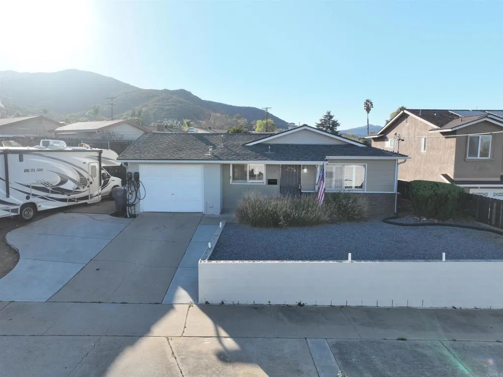 https://cdn.realtyfeed.com/cdn/127/306375968/8676b1d44ad82afd0b1fb20e393531f1.webp