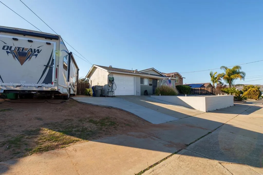 https://cdn.realtyfeed.com/cdn/127/306375968/9848f354bef9fd530f01a4ad4ed0ecc5.webp