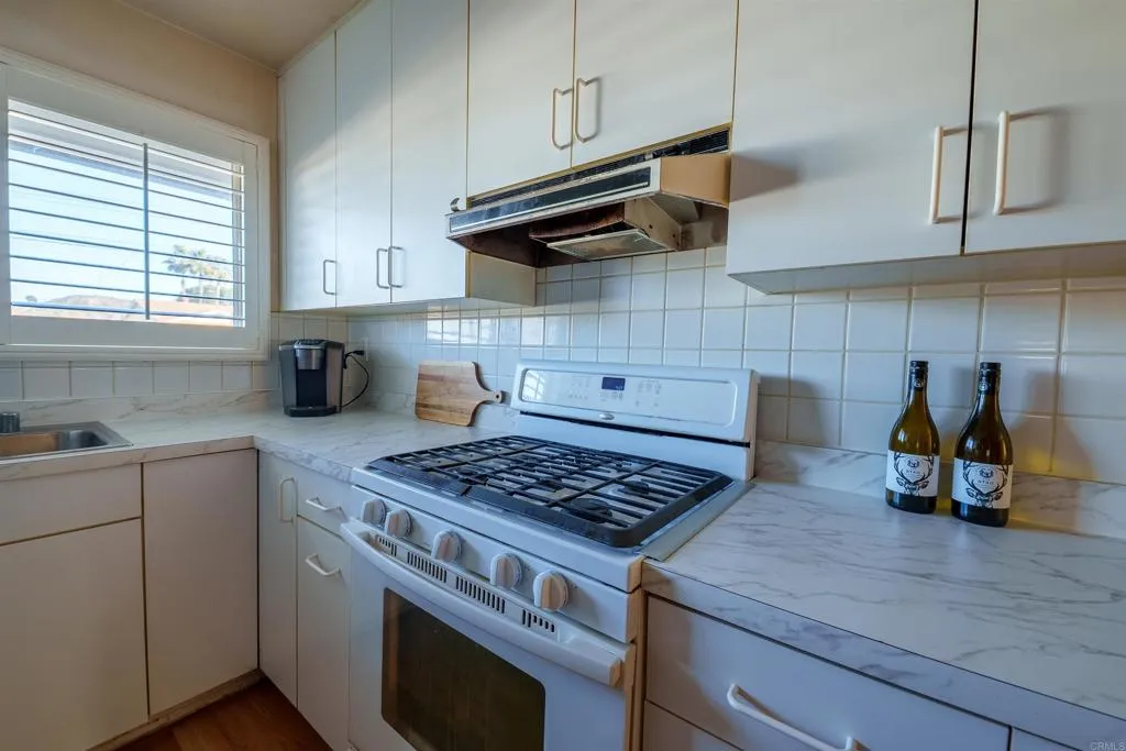 https://cdn.realtyfeed.com/cdn/127/306375968/a03853068d208218f59206118b83a212.webp