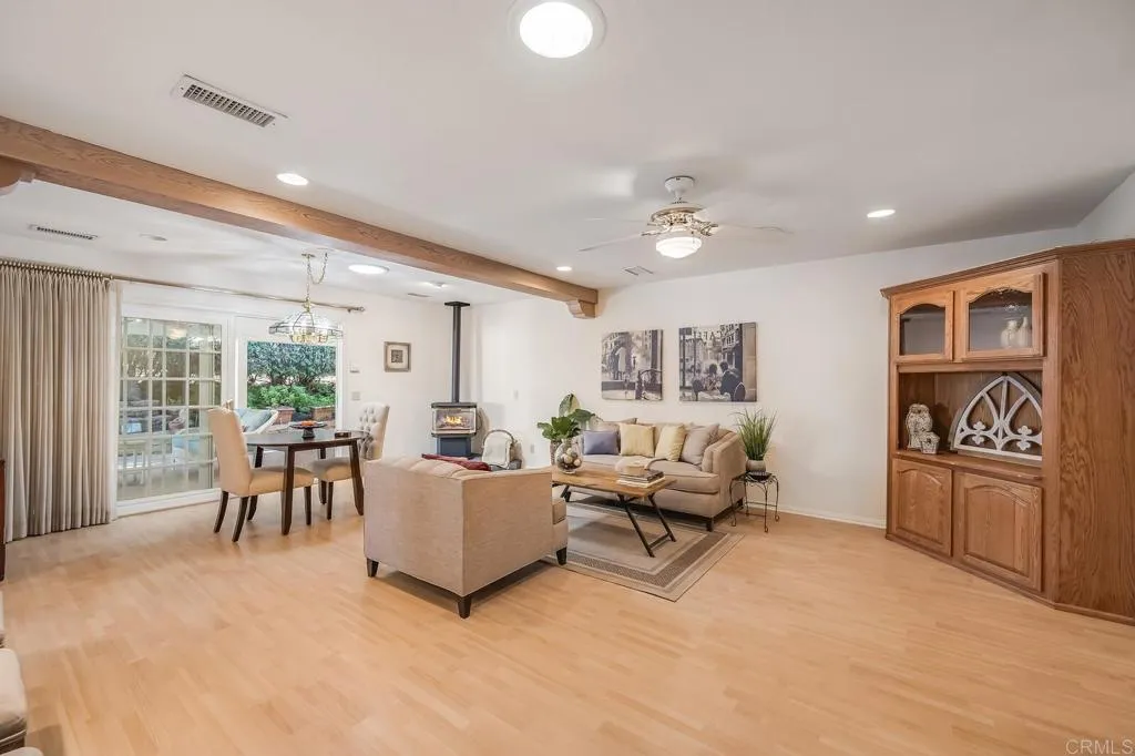 https://cdn.realtyfeed.com/cdn/127/306376313/1a35b61fc762920ce17ee3a14dd80ed3.webp