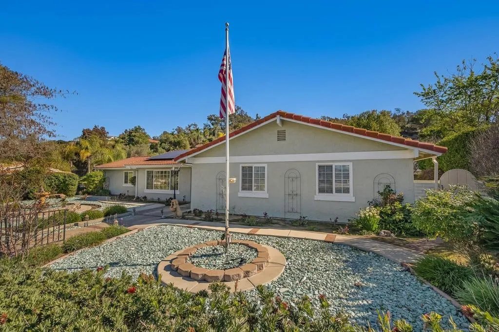 https://cdn.realtyfeed.com/cdn/127/306376313/80eec88c466d08193934a63e98d2bb92.webp