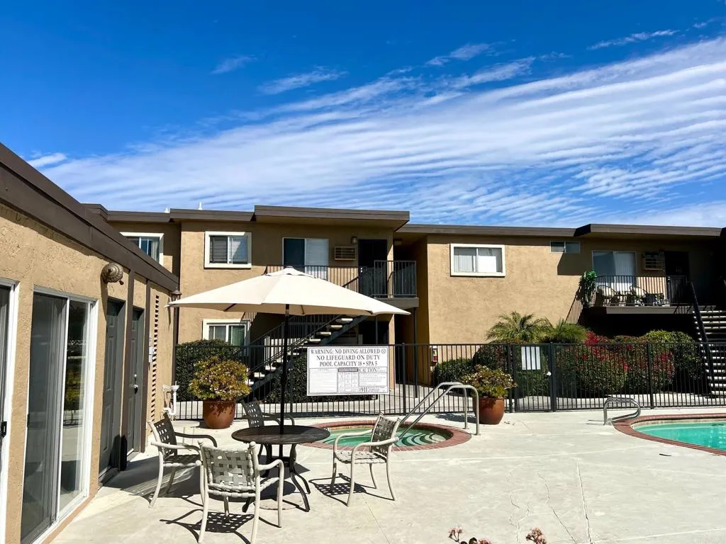 https://cdn.realtyfeed.com/cdn/127/306376460/41eea747be2b1865c12f8e646cdf860d.webp