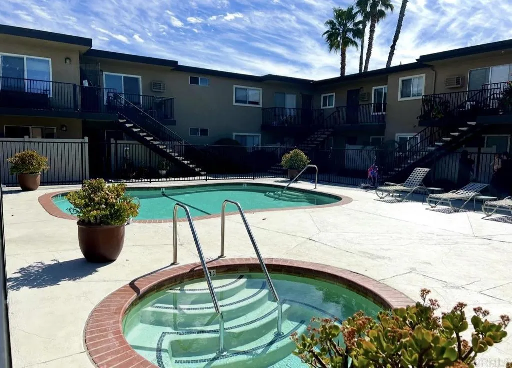 https://cdn.realtyfeed.com/cdn/127/306376460/72951fd4d38270f2f29a27bc12492ade.webp