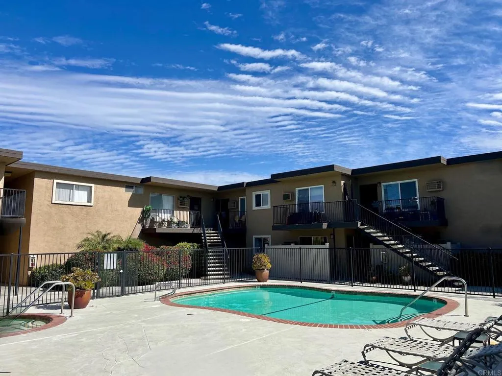 https://cdn.realtyfeed.com/cdn/127/306376460/e4ff20840f93e0a3dabab1ab57ee00ce.webp