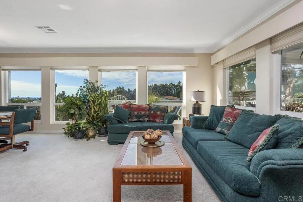 https://cdn.realtyfeed.com/cdn/127/306376508/066ff5cf2a39efaae2e5cf666f2b32d6.webp