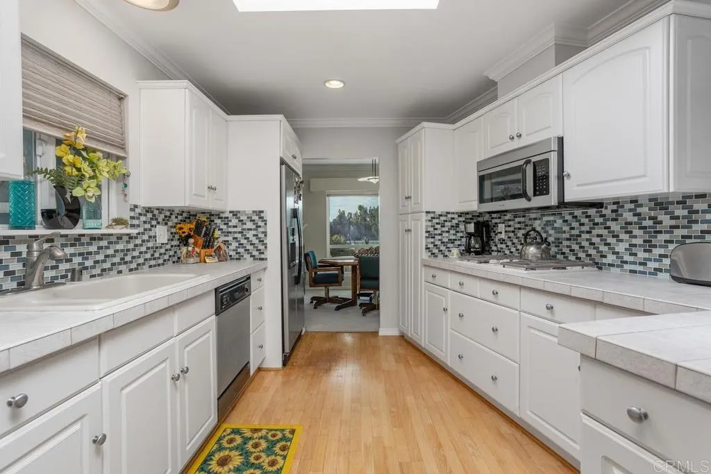 https://cdn.realtyfeed.com/cdn/127/306376508/7e18255254a84a722d2768c49ae965f1.webp
