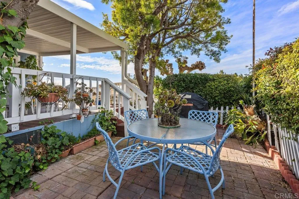 https://cdn.realtyfeed.com/cdn/127/306376508/8b5e4d7b399624a14a3019a25e4b7408.webp