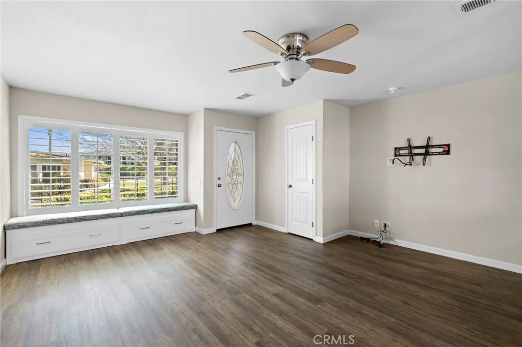 Photo #4: OC25034515 Listing 