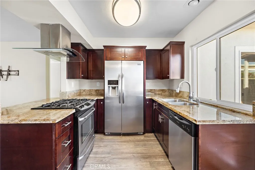 Photo #6: OC25034515 Listing 