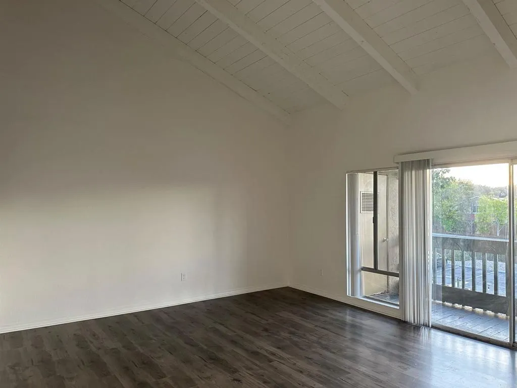 https://cdn.realtyfeed.com/cdn/127/306377094/18dfbd3d589a03556c89cbed33f2029a.webp