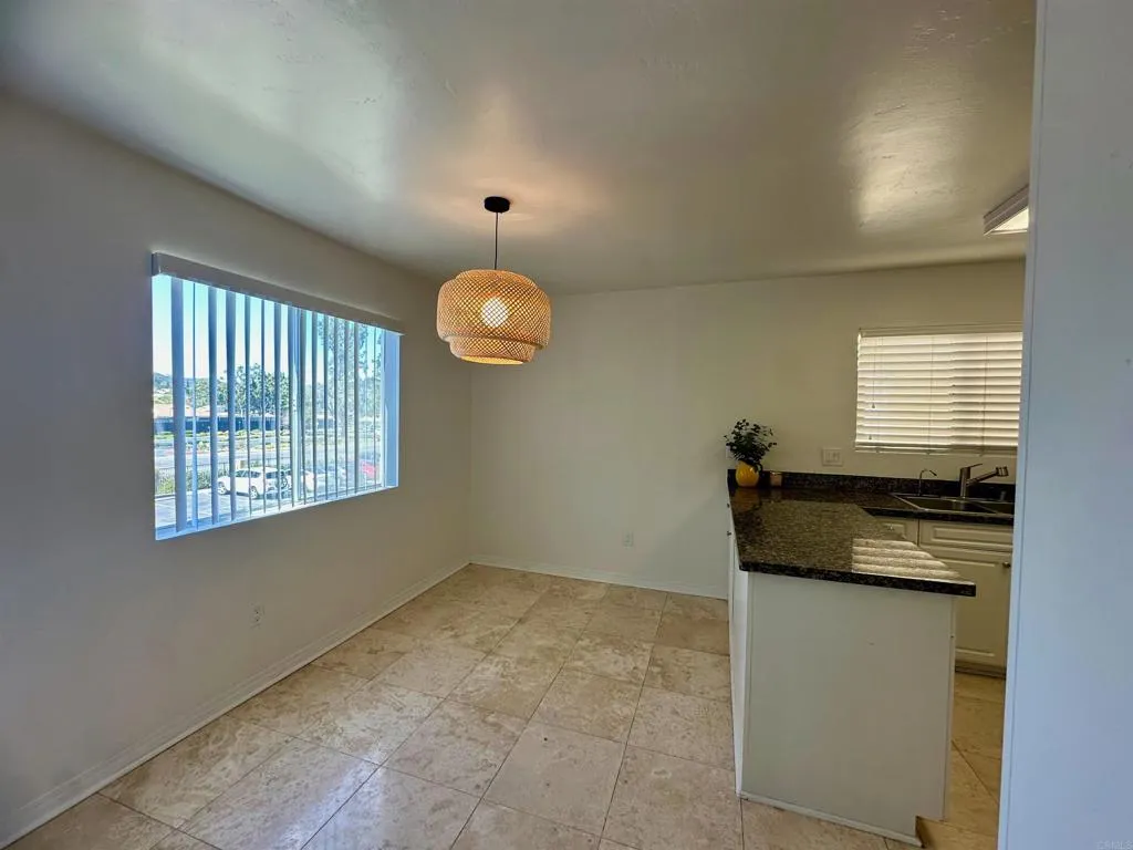 https://cdn.realtyfeed.com/cdn/127/306377094/6d127673d380707ee253d59f56383f84.webp
