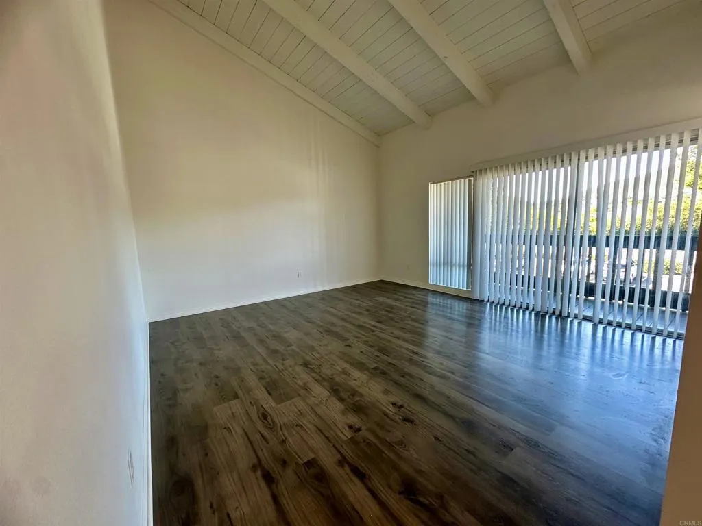 https://cdn.realtyfeed.com/cdn/127/306377094/f21e1649bbdc3e4c5749a3fc4ac4bb2d.webp
