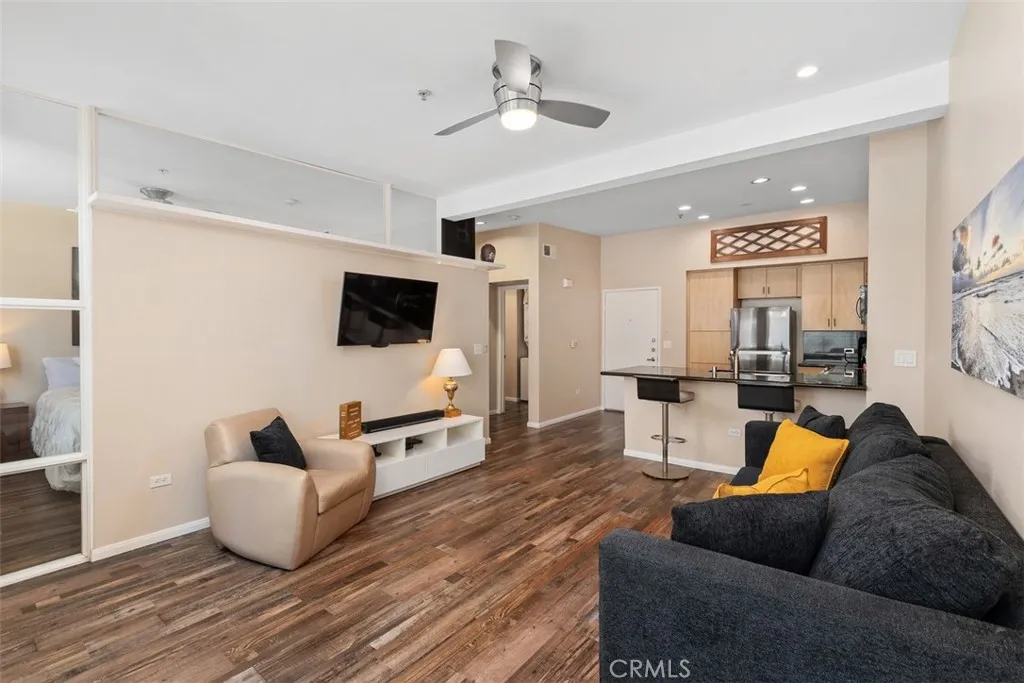 https://cdn.realtyfeed.com/cdn/127/306377171/2fb7597b1e1367c60792247e35eaff80.webp