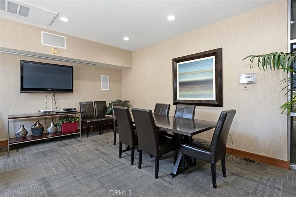 https://cdn.realtyfeed.com/cdn/127/306377171/36cd19db716066068ea55fc15a1dbac6.webp