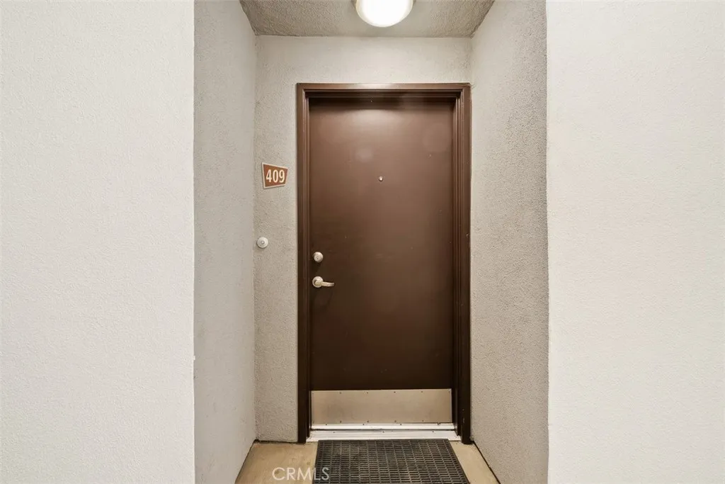 https://cdn.realtyfeed.com/cdn/127/306377171/8891368112120ab63701098b1eb0ad01.webp