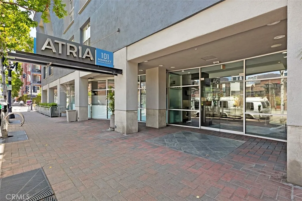 https://cdn.realtyfeed.com/cdn/127/306377171/ad12171c4f87d0ef56080444c9ca5b30.webp