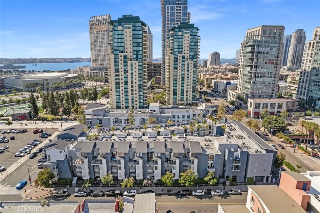 https://cdn.realtyfeed.com/cdn/127/306377171/f5a74bfc63a19309fde5a1c9f7a6d08a.webp