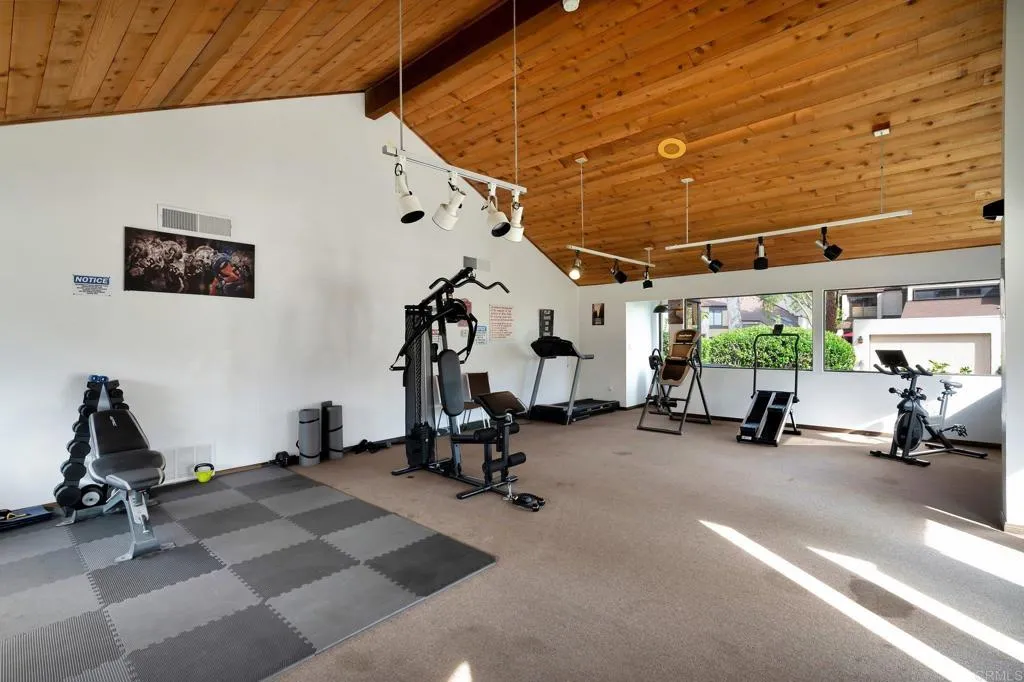 https://cdn.realtyfeed.com/cdn/127/306377377/3ddbd681627cf0744ea66341654bcb23.webp