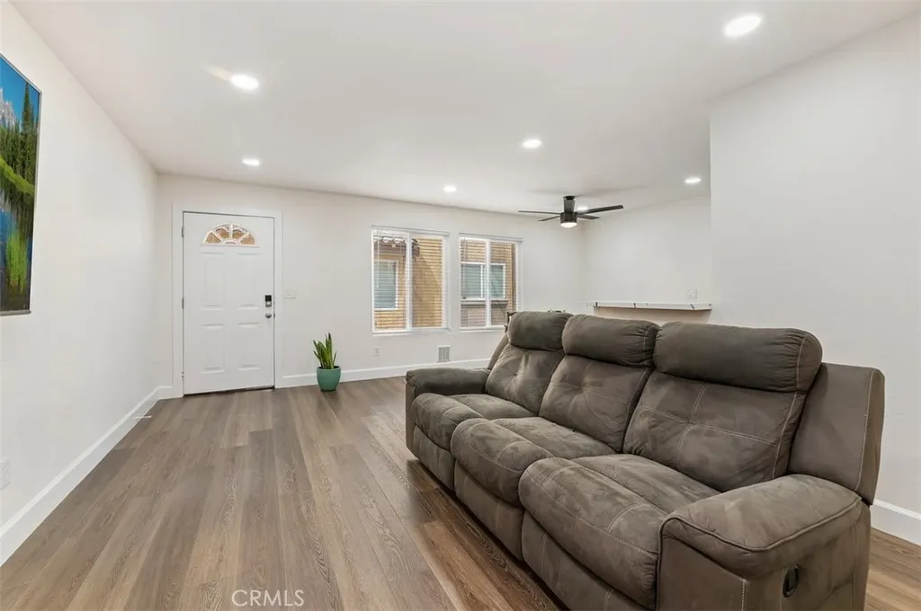 https://cdn.realtyfeed.com/cdn/127/306377407/01f71000603e3e9adb09571054237c2c.webp