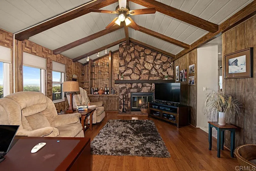 https://cdn.realtyfeed.com/cdn/127/306377658/760ba51b46736281d85c6a682623194c.webp