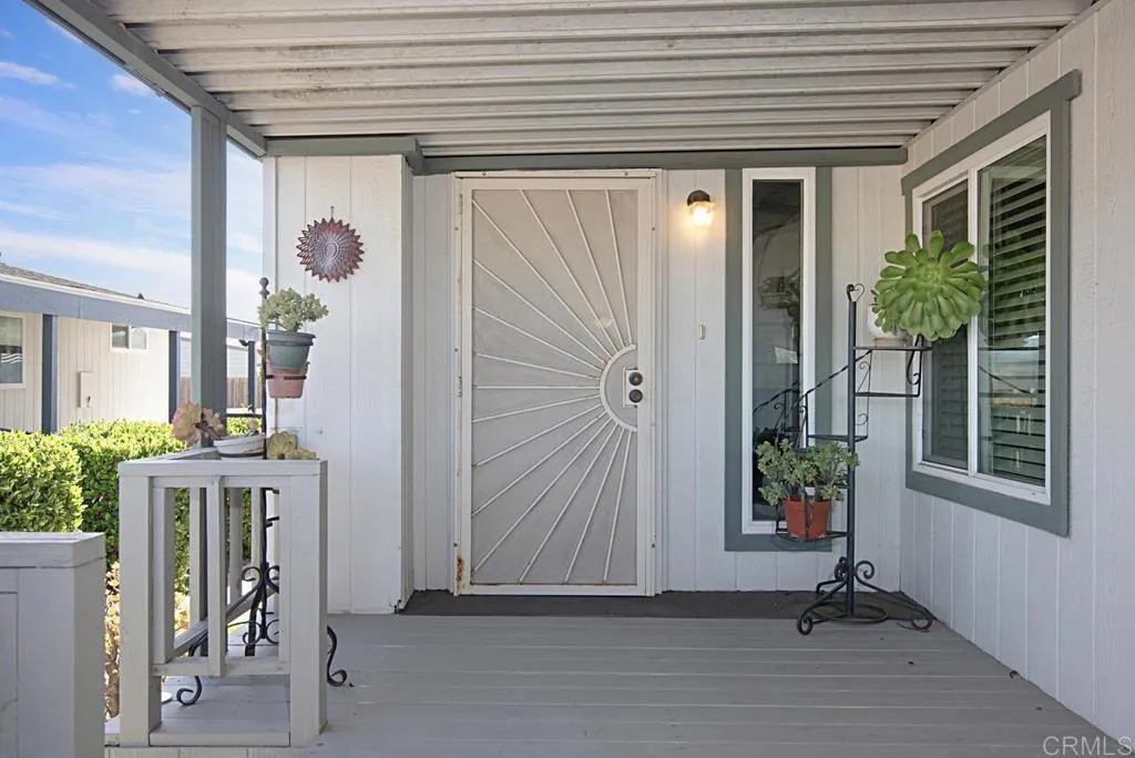 https://cdn.realtyfeed.com/cdn/127/306377658/82f93475a7f3b5701efa7fe034e149b3.webp