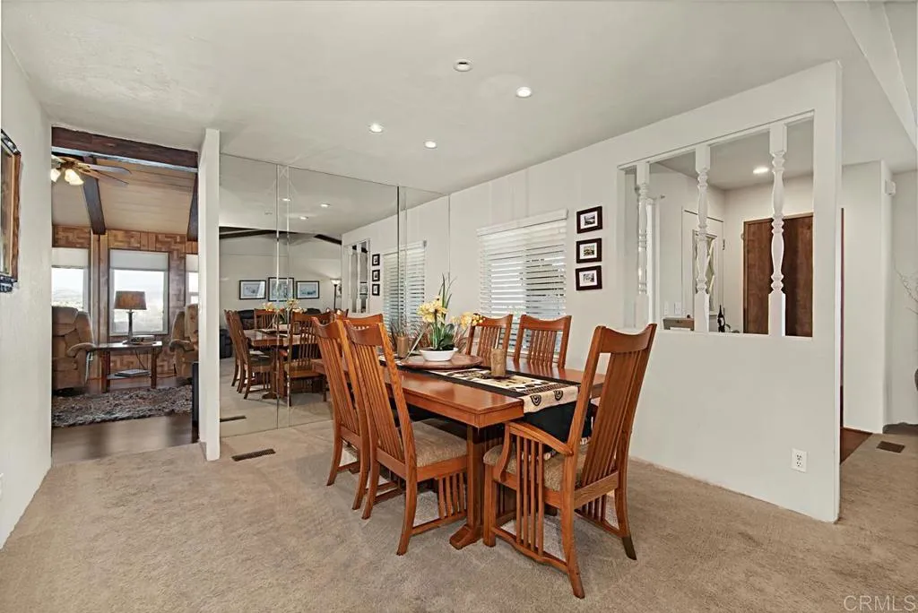 https://cdn.realtyfeed.com/cdn/127/306377658/9ccf2d29b16a29049432ee002cee2996.webp