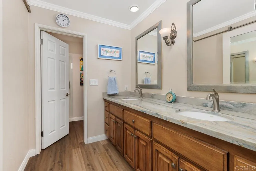https://cdn.realtyfeed.com/cdn/127/306377667/37d32fac15b970f08108455f38f3e066.webp