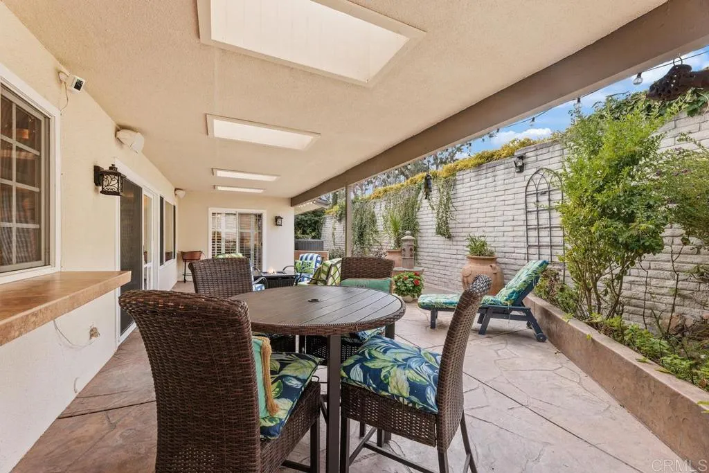 https://cdn.realtyfeed.com/cdn/127/306377667/4d1258442b9b65acaaf4880337ed688a.webp