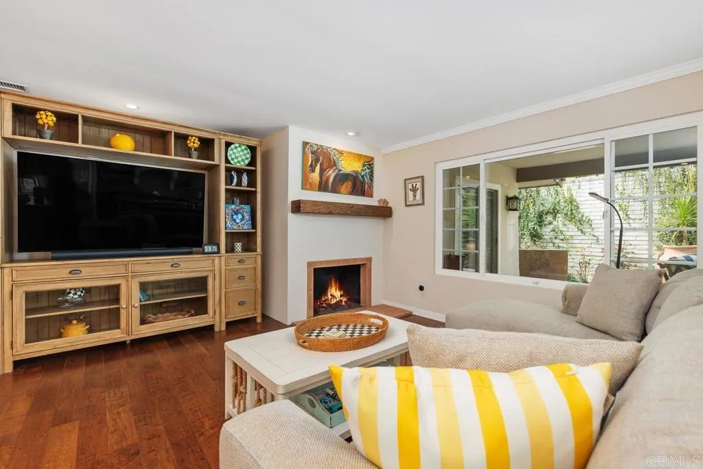 https://cdn.realtyfeed.com/cdn/127/306377667/81125249c04e5da904fc7d079dc55e68.webp