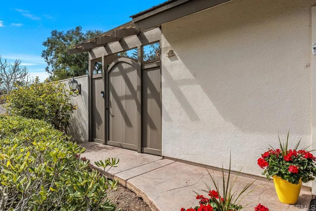 https://cdn.realtyfeed.com/cdn/127/306377667/8e787c11641f4894bfb54188c07e89a9.webp