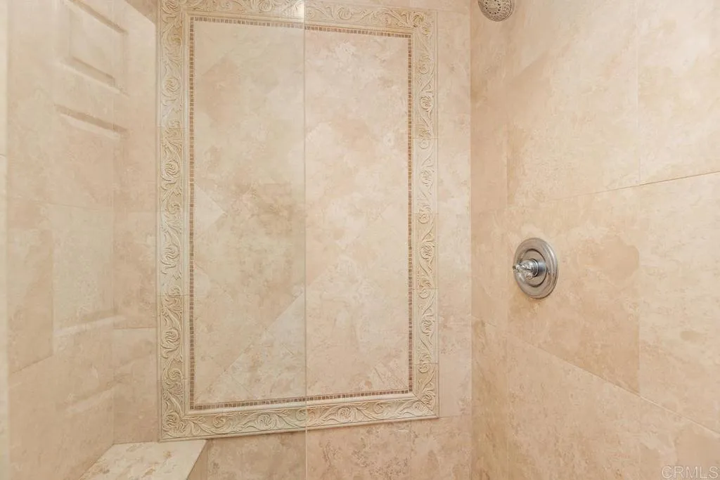https://cdn.realtyfeed.com/cdn/127/306377667/9df98cefcfcc74d8a78ea4533d24e70f.webp