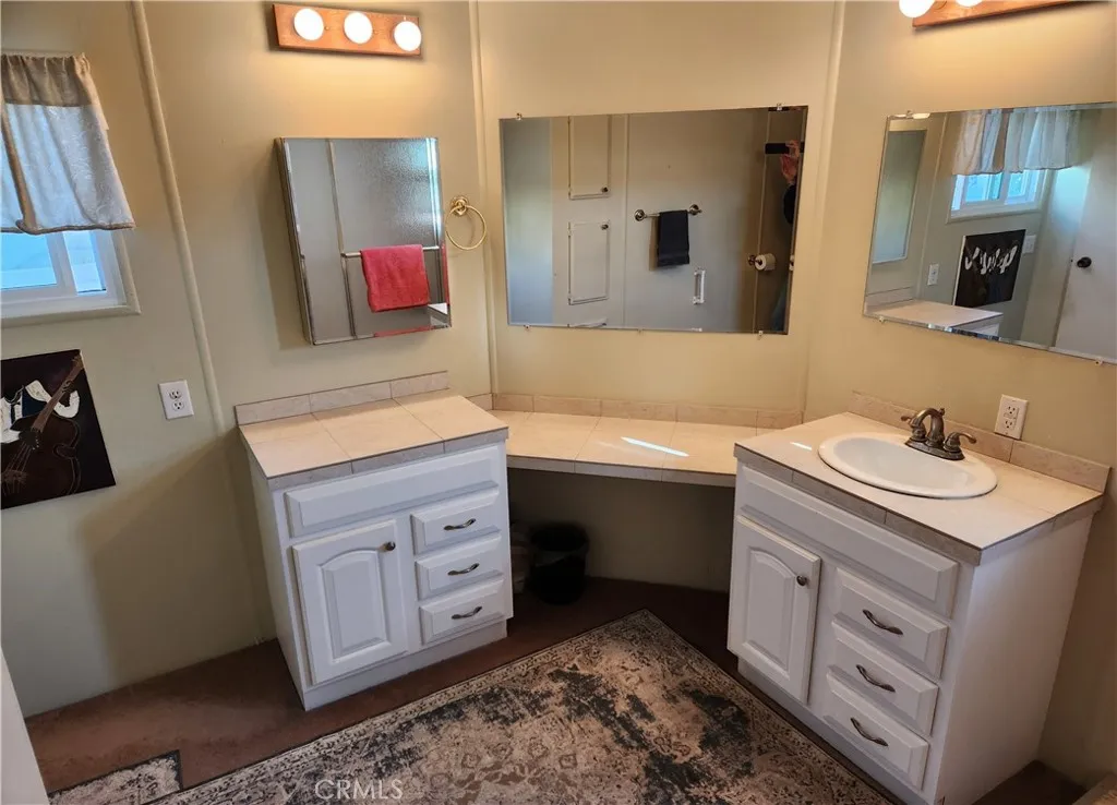 https://cdn.realtyfeed.com/cdn/127/306377818/d513354586b3b7f0275827d6235a02df.webp