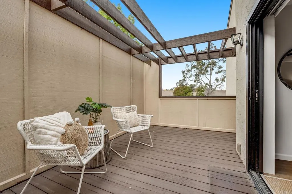 https://cdn.realtyfeed.com/cdn/127/306378062/45ca22c7e92381220a8ed016192e39d9.webp