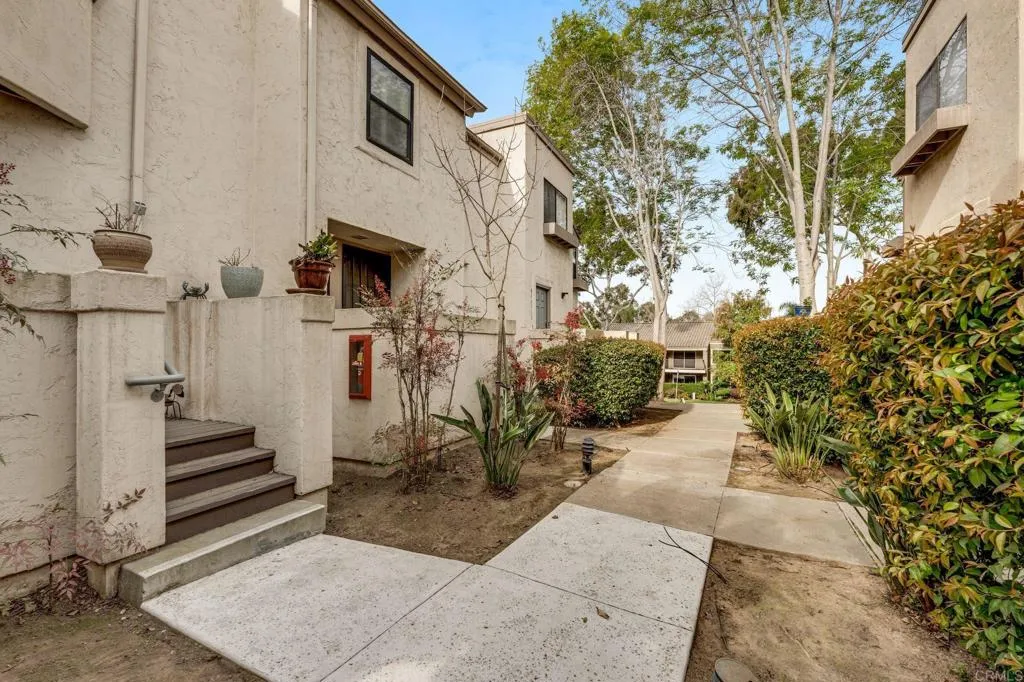 https://cdn.realtyfeed.com/cdn/127/306378062/97a3037e284e645812194c9f084cf214.webp