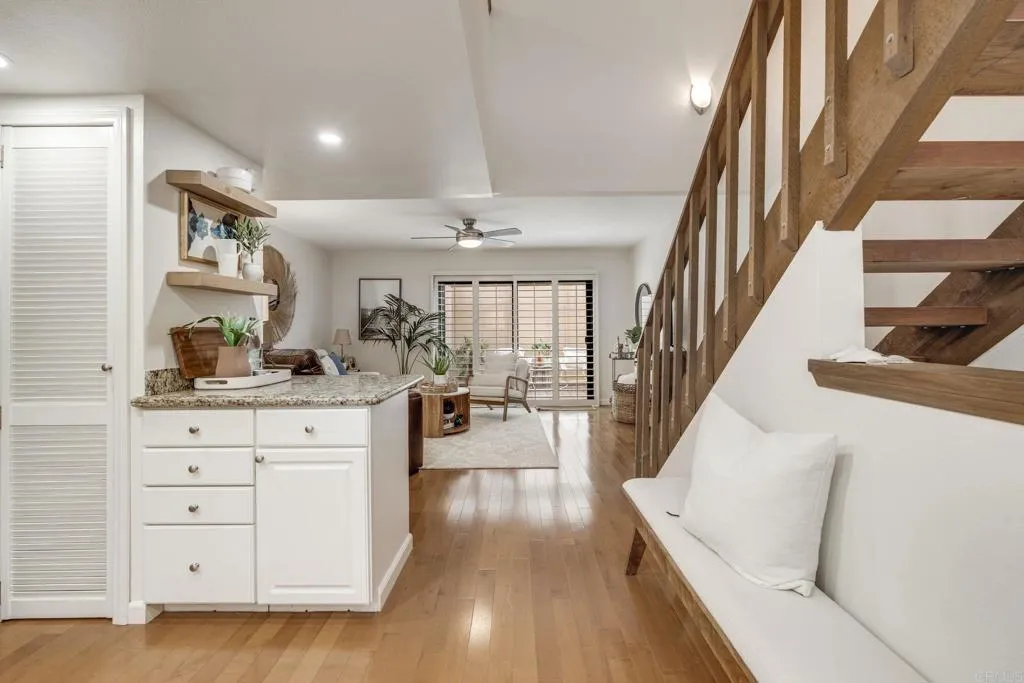 https://cdn.realtyfeed.com/cdn/127/306378062/db53fbb0527d4de10d8596b990f6a256.webp