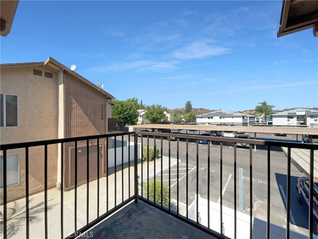 https://cdn.realtyfeed.com/cdn/127/306378150/201c8c5d7fb1899cb62aeb2aa92c61b5.webp