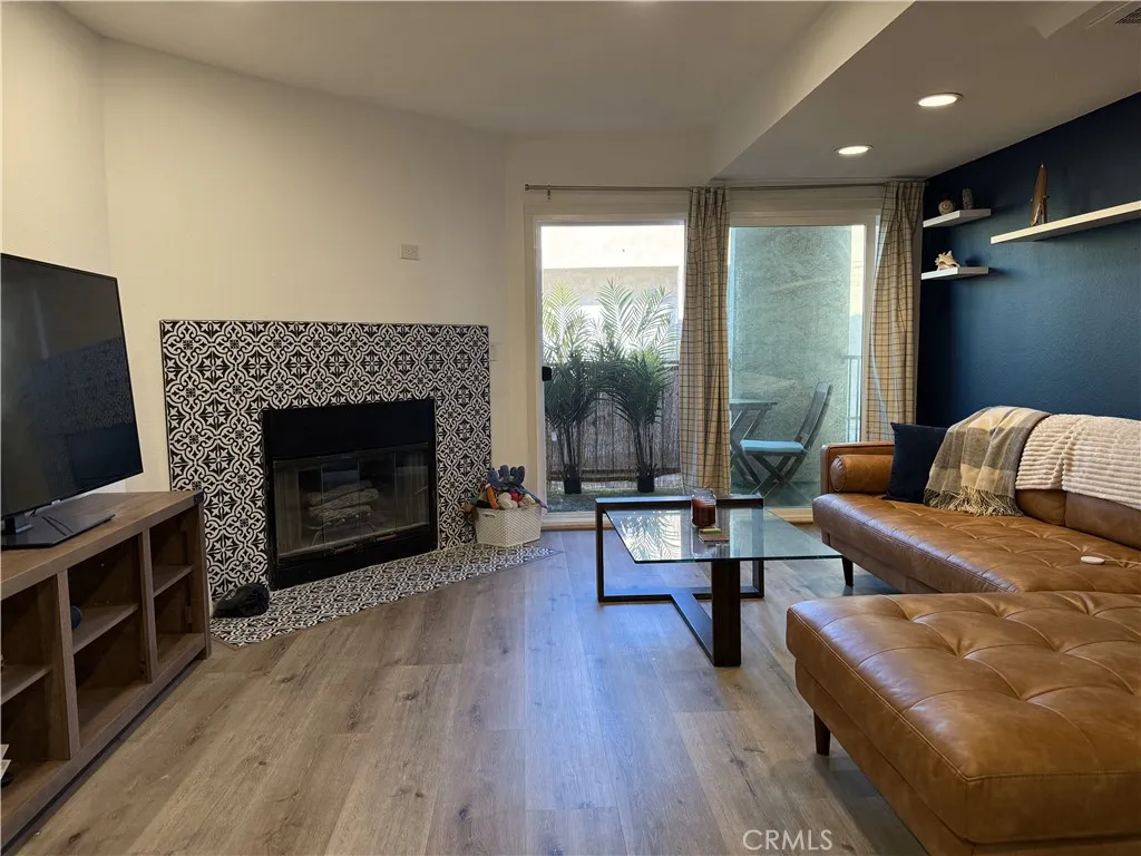 https://cdn.realtyfeed.com/cdn/127/306378217/9cd95d7554dc5235d31293106022a483.webp