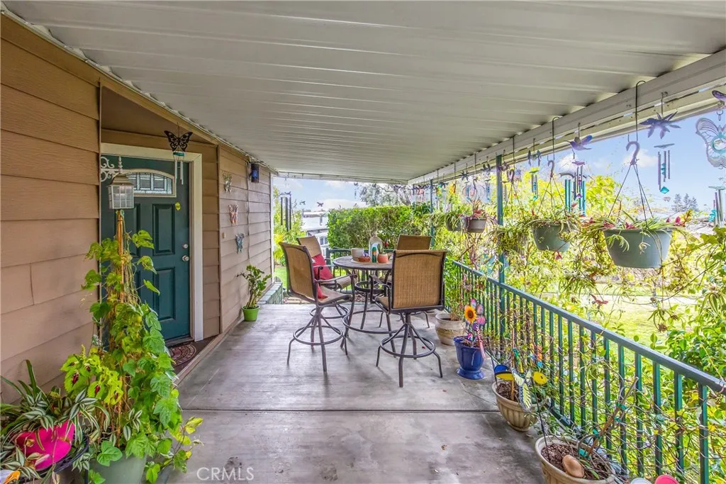 929 E Foothill 161