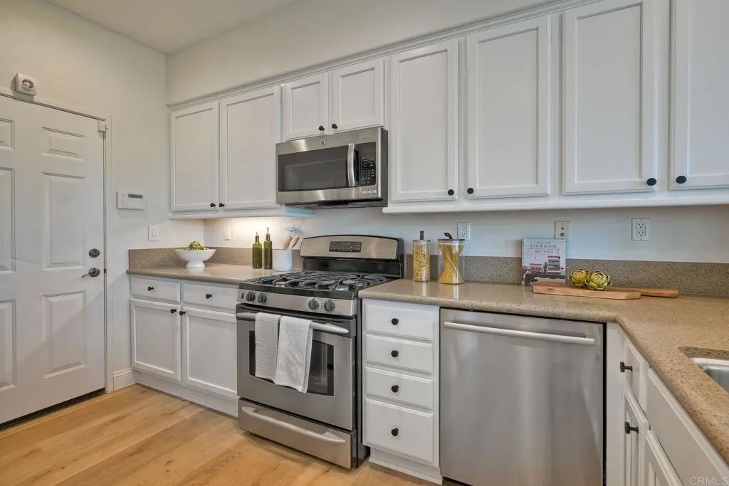 https://cdn.realtyfeed.com/cdn/127/306378581/3c047169f274b772818afb4b31480983.webp