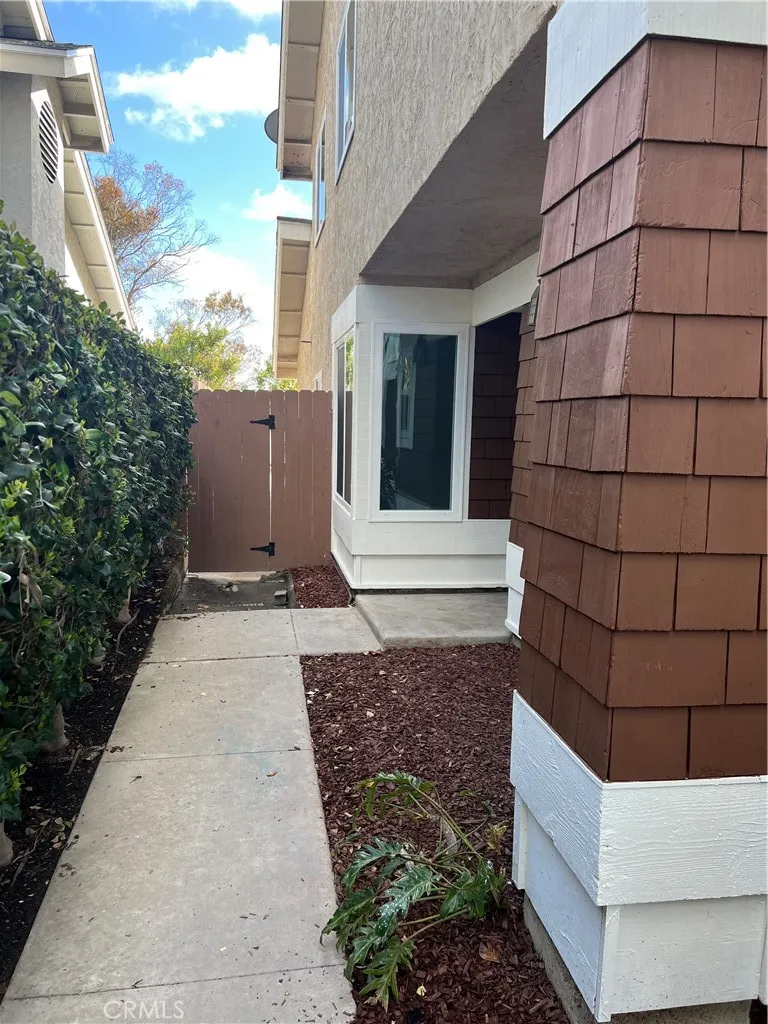 Photo #3: OC25047171 Listing 