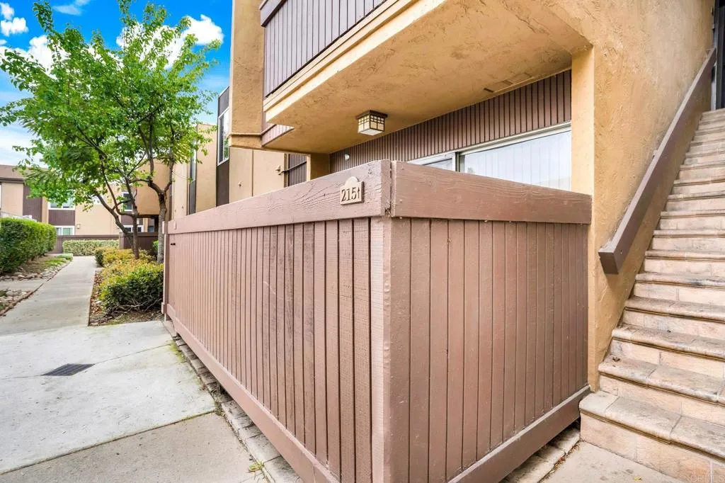 https://cdn.realtyfeed.com/cdn/127/306379014/2122de9846da43e8878bbe5a68e4bafe.webp