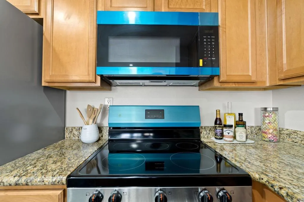 https://cdn.realtyfeed.com/cdn/127/306379014/63d1b5a5e1f94252bcbe24d6f05a4e61.webp
