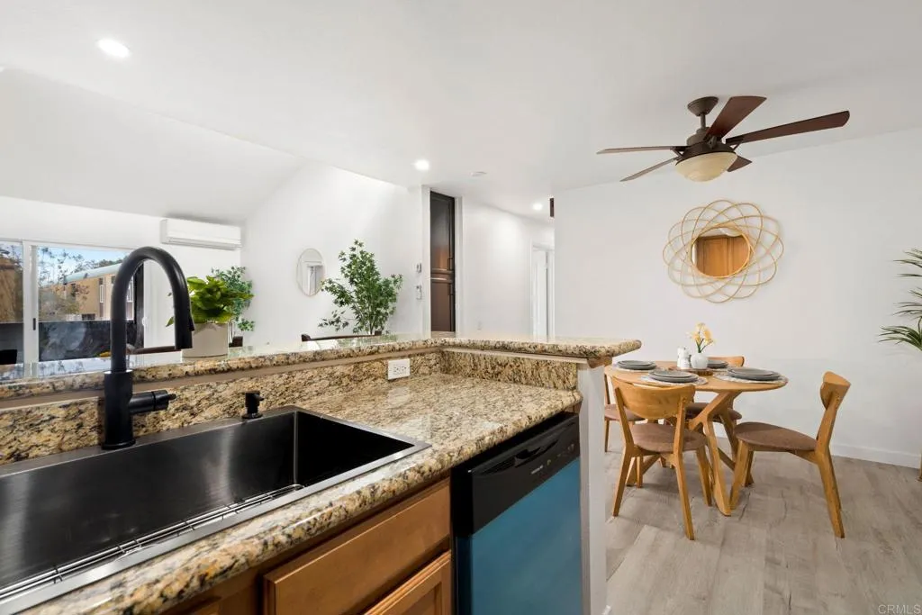 https://cdn.realtyfeed.com/cdn/127/306379014/7307af077d6408b6286f314291819b61.webp