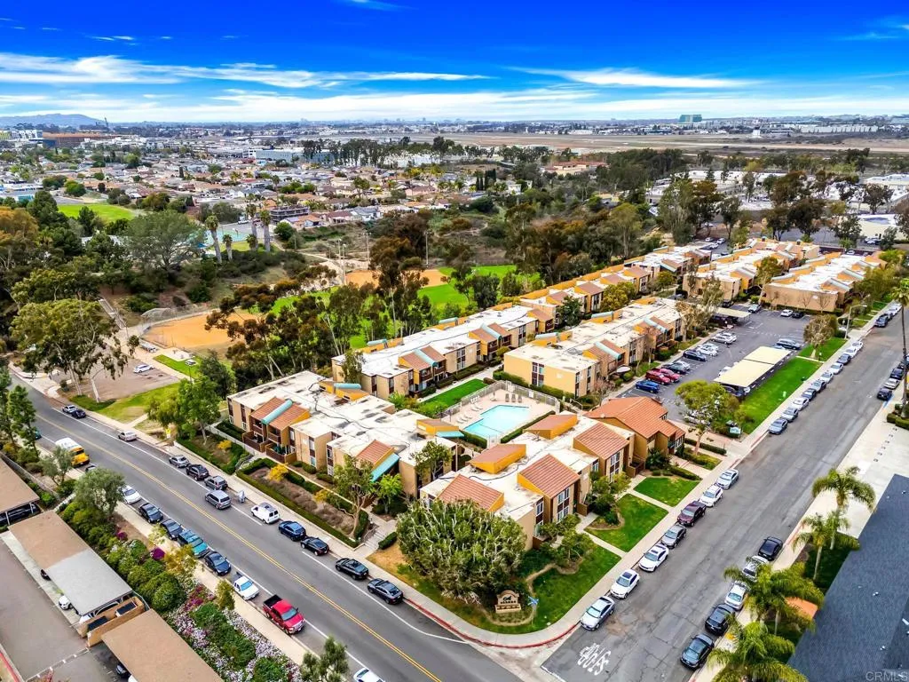 https://cdn.realtyfeed.com/cdn/127/306379014/a13f9638a460cd7624373e5b89177995.webp