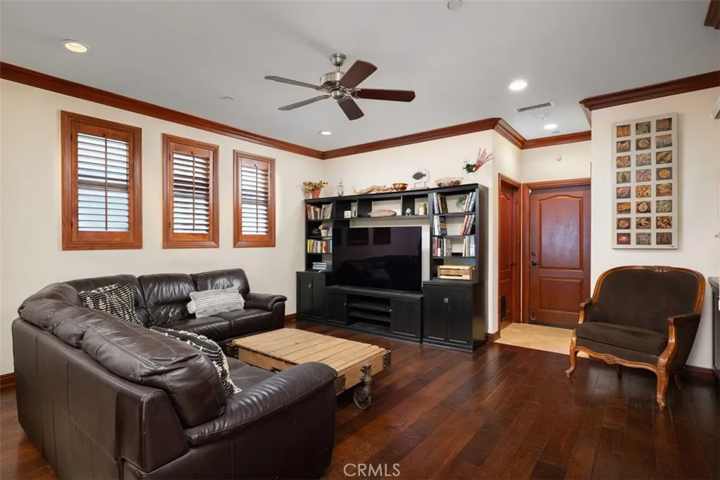 https://cdn.realtyfeed.com/cdn/127/306379091/11f834817e09ee19fd2a2e736a0ff682.webp