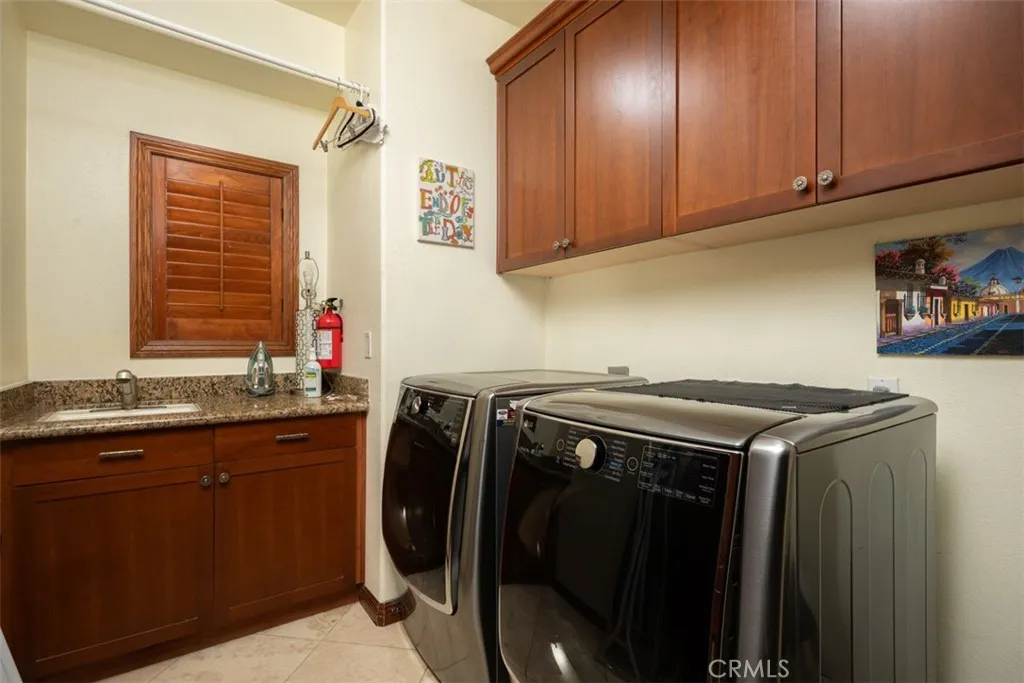 https://cdn.realtyfeed.com/cdn/127/306379091/3c9b25a926dfbf04f854b26dce92d352.webp