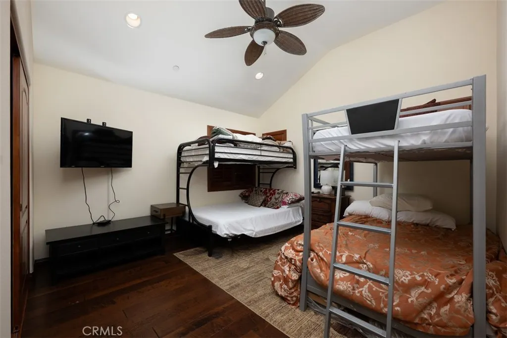 https://cdn.realtyfeed.com/cdn/127/306379091/87c6e7a65a095e507d200c76e99680d4.webp