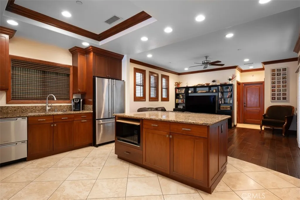https://cdn.realtyfeed.com/cdn/127/306379091/cc5323a4fa2cc054c1f6286e9da038f6.webp